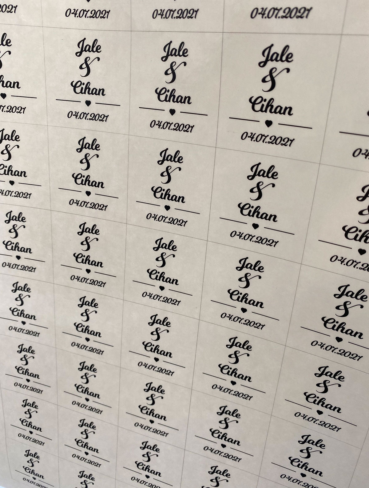 Kalp Figürlü Etiket, Cemiyet için Ürünlerinize Özel 4 Cm - 60 Adet Opak Etiket