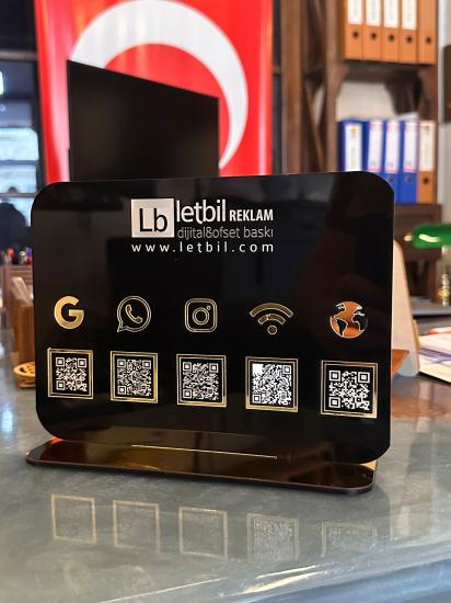 5 QR Kodlu Pleksi Plaket Tanııtım Standı